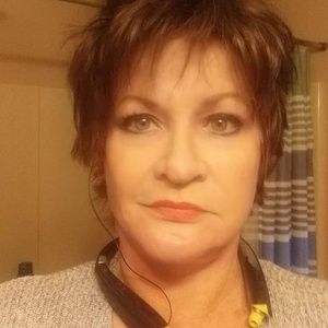 Meet your Posher, Connie